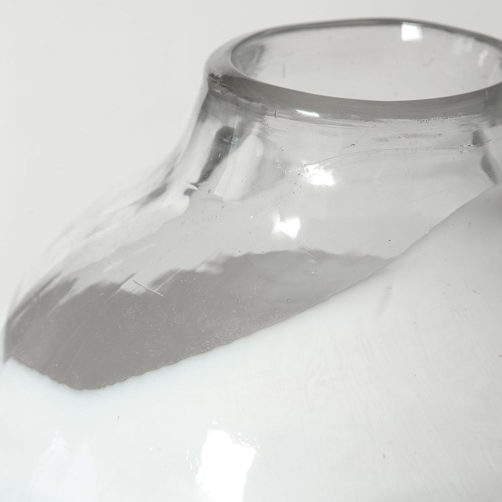 Curvature Vase